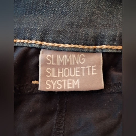 Melissa McMarthy Jeans - Picture 6 of 8